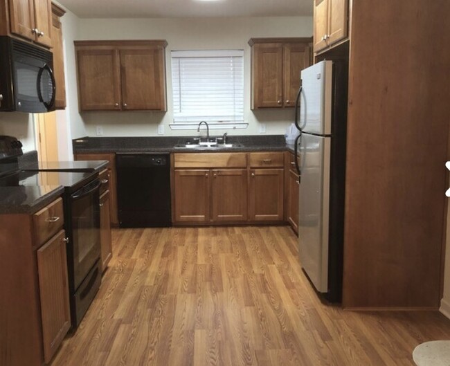 304 Teakwood Ct
