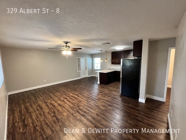 Photo - 329 Albert St Unit 8