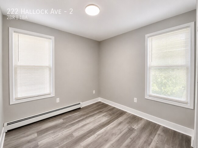222 Hallock Ave Unit 2