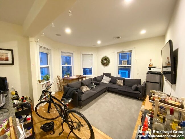 Photo - Super Renovated Apt Near NEU!  Laundry in Unit, Spacious and Sunny!