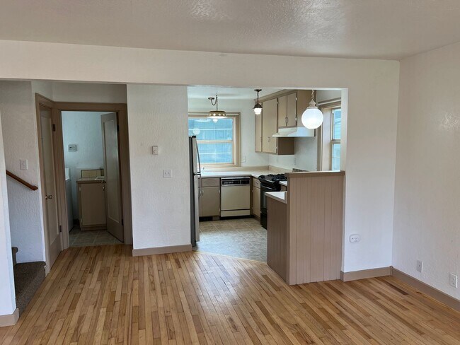 Photo - 3 Bed, 1.5 Bath near Rose Garden and Willamette River bike path in Whiteaker