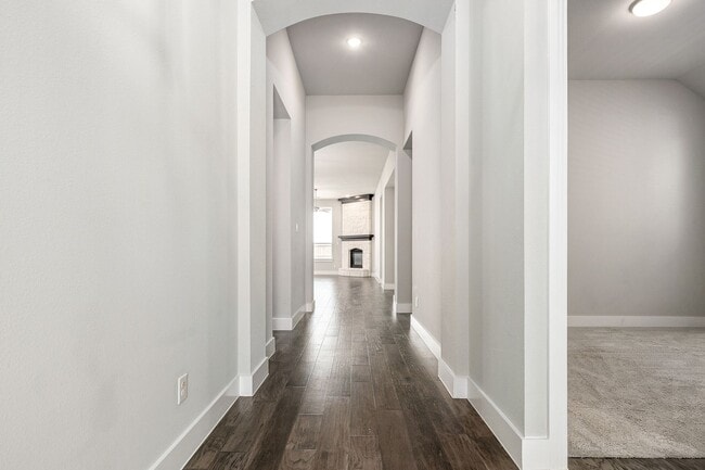 Photo - 2917 Saltwood Ct