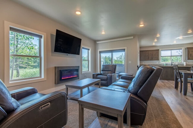 Building Photo - 216 Abby Lp Unit ID1310733P Rental