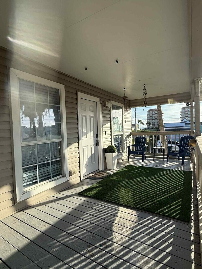 Photo - 101 E Capricorn Dr Unit B