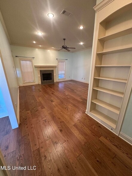 Photo - 101 Cedar Green Cove