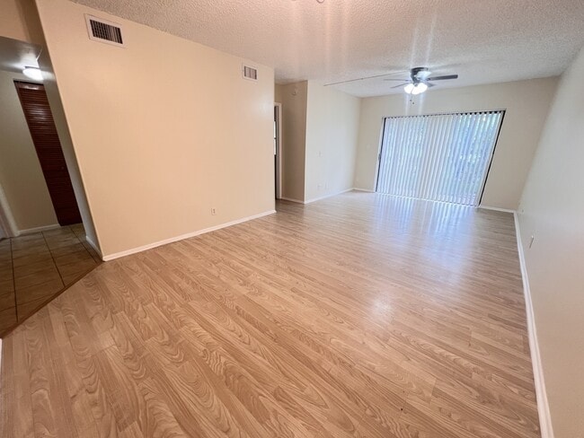 Photo - 11441 NW 39th Ct