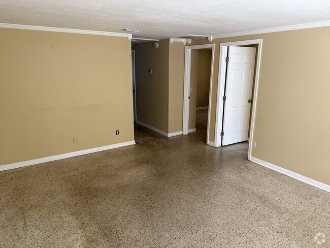Building Photo - 6067 Longchamp Dr Rental