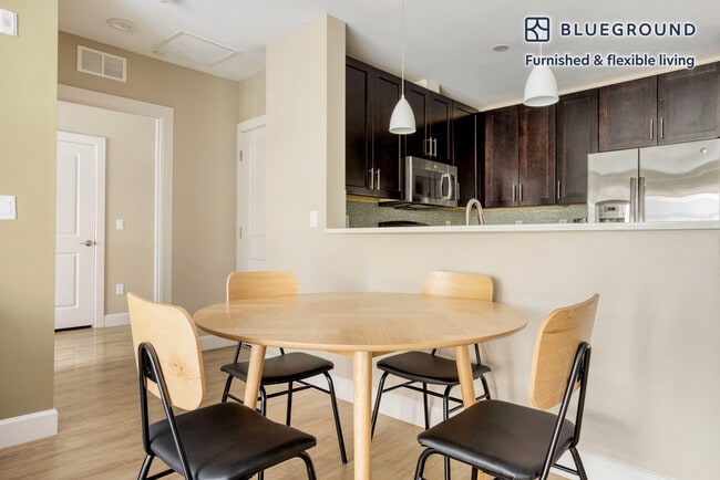 Photo - 33 Rogers St Unit FL3-ID946