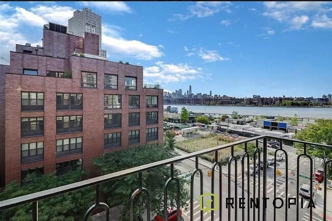 187 Kent Ave Unit 88