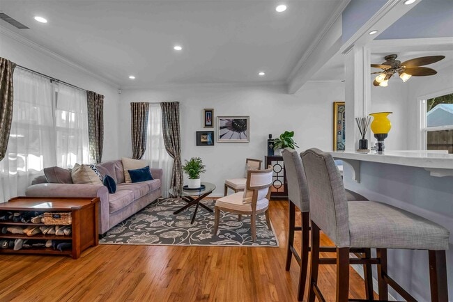 Photo - 2611 159th St