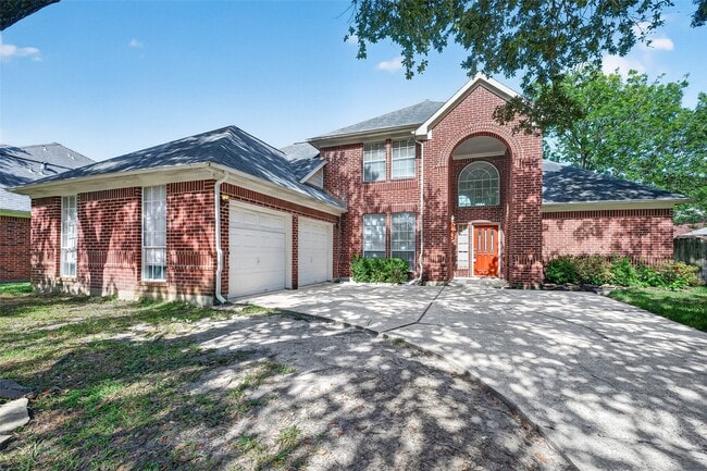 Building Photo - 2411 Charter Oaks Ct