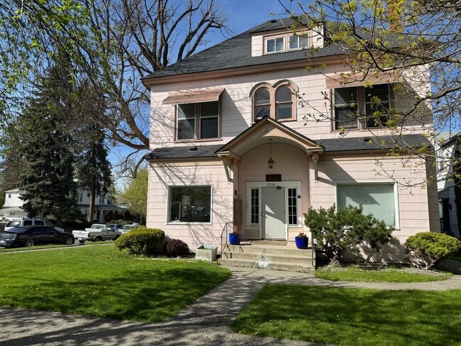 Photo - 2028 W Pacific Ave Unit 4