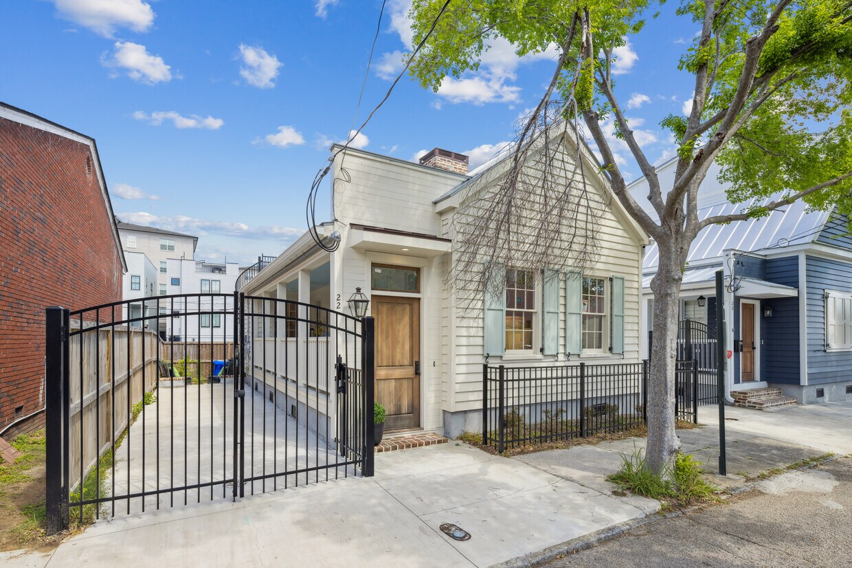 Photo - 22 Sheppard St (Charleston, SC)
