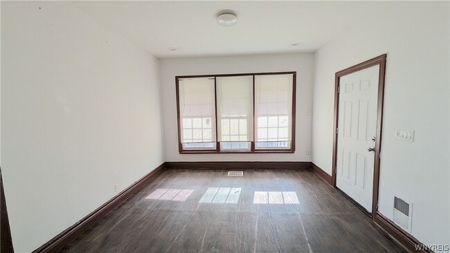 Photo - 26 Madison St