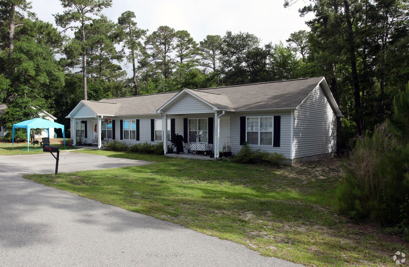 Photo - Joey Court Rentals