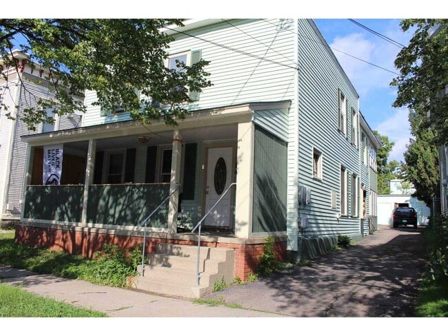 Photo - 204 N Champlain St