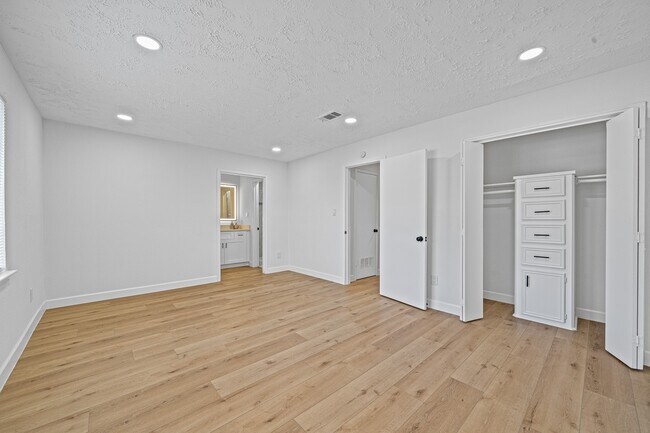 Photo - 8726 Wilcrest Dr Unidad 8726