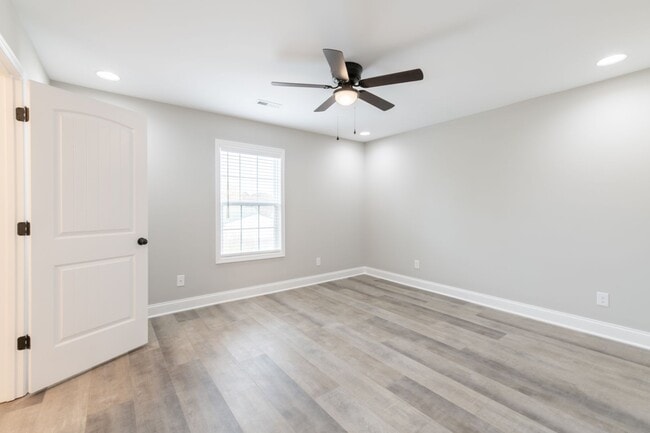 Photo - Maryville 37804 - Beautiful Maryville City home for rent! 4 bedroom, 2 bath home - Call Jeremy Lo...