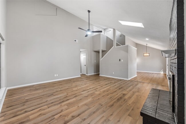 Photo - 13852 Hollowgreen Dr Unit 303/5