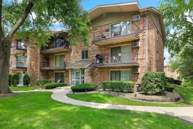 Building Photo - 5325 Waterbury Ct Unit 2701