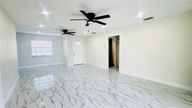 Photo - 3145 Munson St