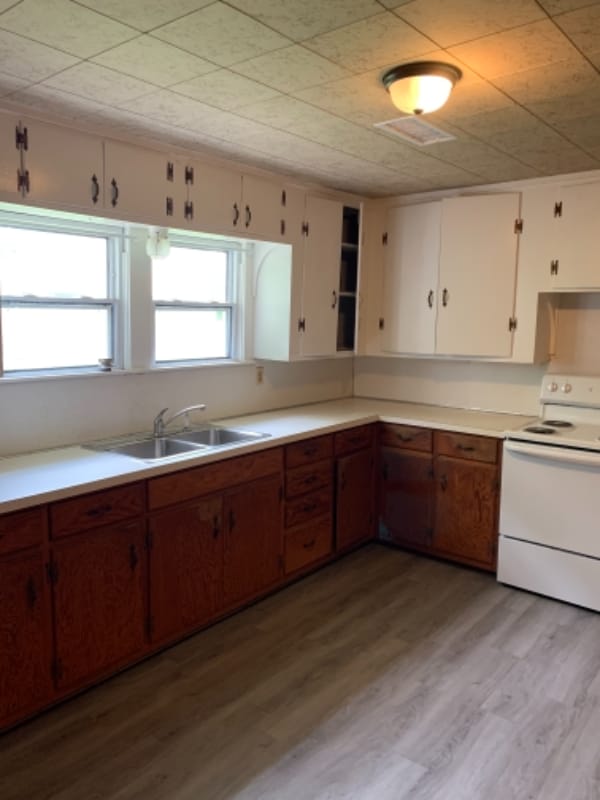 Photo - 1215 E 5th St