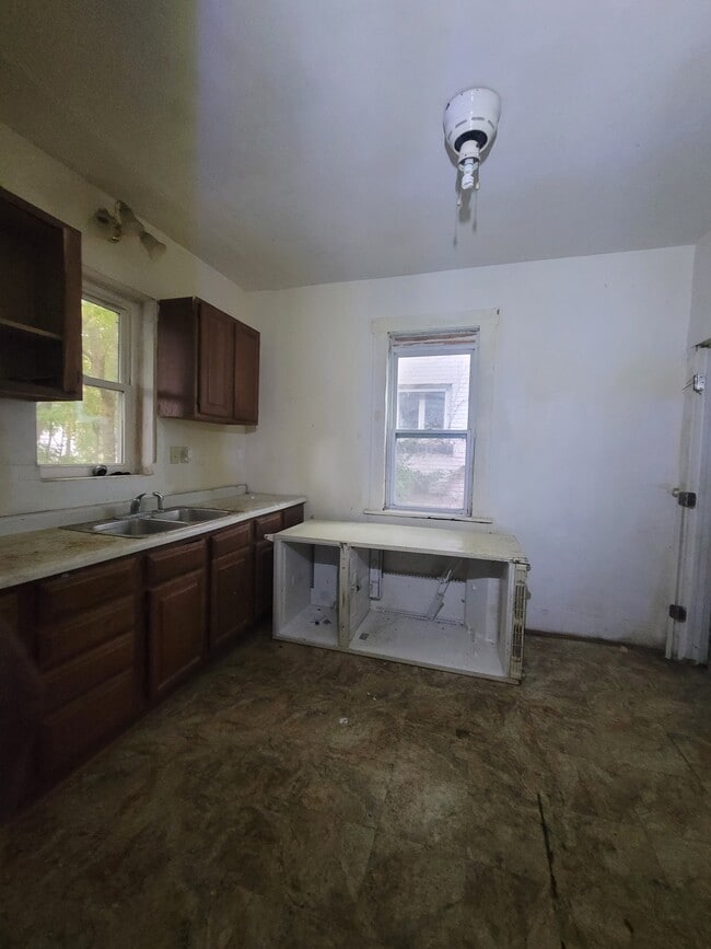 Photo - 1908 N Union St