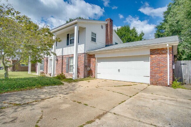 Photo - Pool Home with Office, Two Primary Suites ...