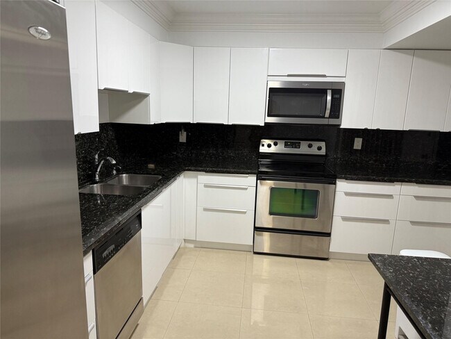 Photo - 5100 N Ocean Blvd Unidad 1504