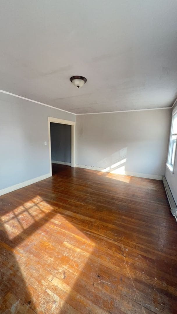 Building Photo - 109 Unit 6