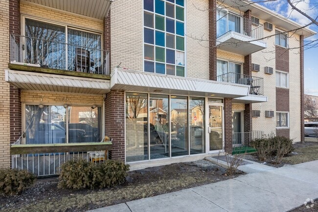 Building Photo - 4702 S Avers Ave Rental