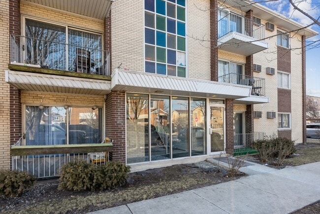 Photo - 4702 S Avers Ave Rental