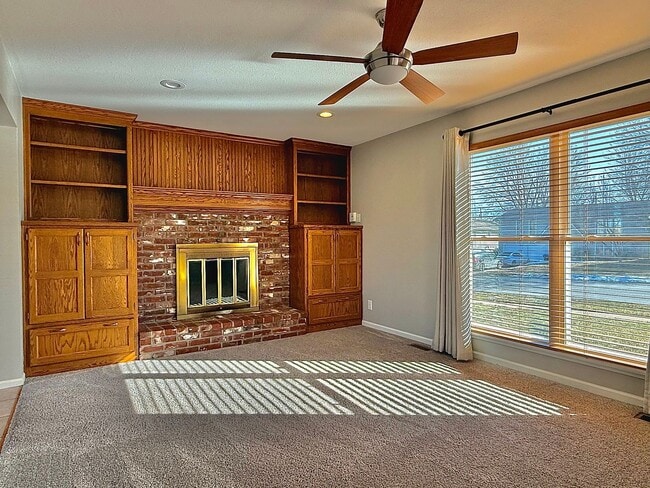 Photo - Update 3 bedroom, 2.5 bath in Washburn Rur...