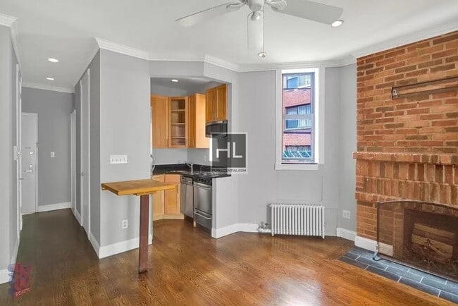 Building Photo - East 25th Street Unit 2C