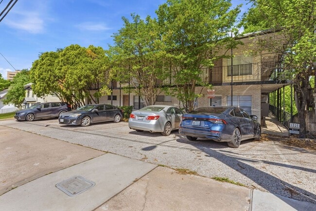 Building Photo - 710 E Dean Keeton St Unit 108