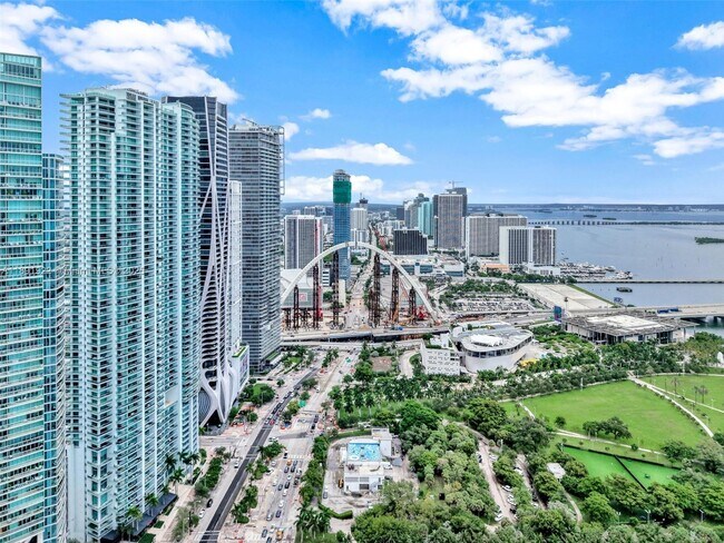 Photo - 900 Biscayne Blvd Unidad 4901