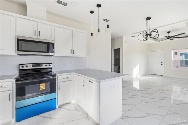 21 N Abesam Ave Unit 4