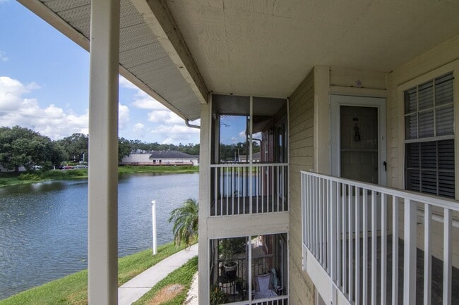 Photo - 221 Lake Brook Cir