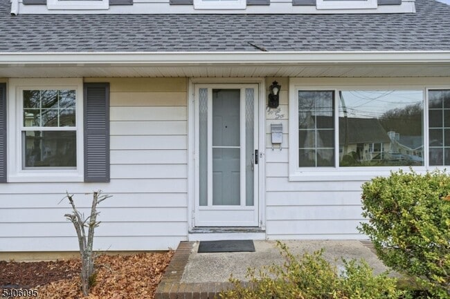 Photo - 46 Glenwood Ave