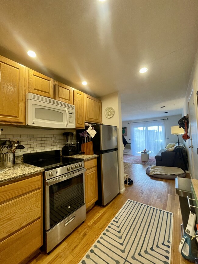 Photo - 15 Euston Rd Condo Unit 16