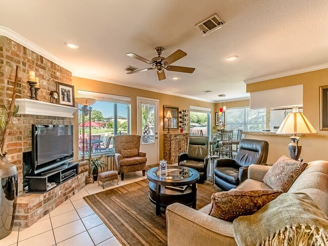 Photo - 9181 Deepwater Dr