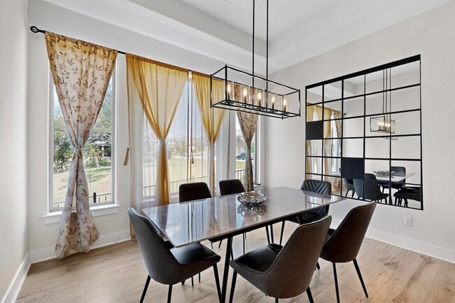 Photo - 1221 Blue Crk Ln