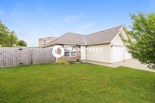 Photo - 3 Bedroom Pet-Friendly Home in Pleasant Hi...