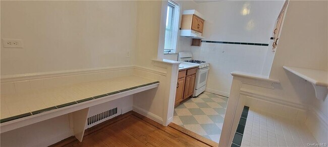 Photo - 4300 Martha Ave Unit 4L