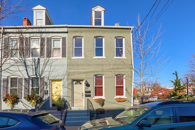 Photo - 217 W Lemon St Unit 1