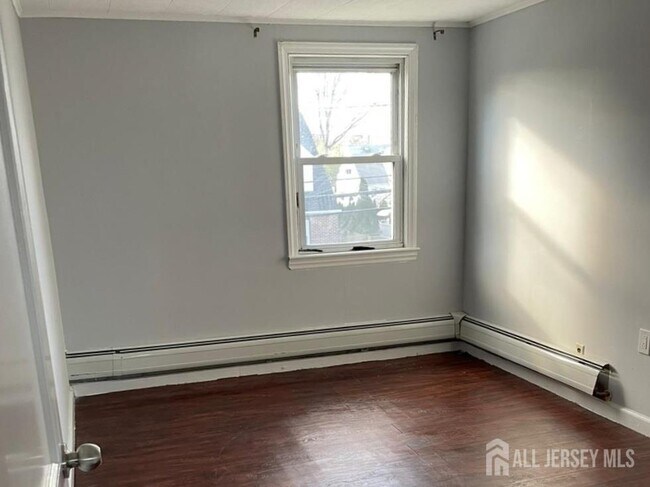 Photo - 60 Linden St