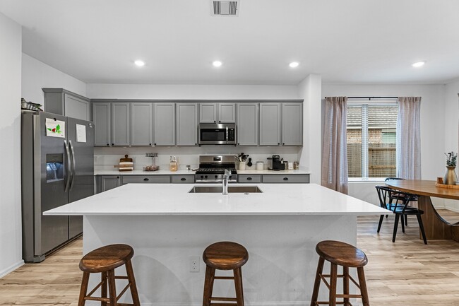 Photo - 4242 Sterling Vw Blvd