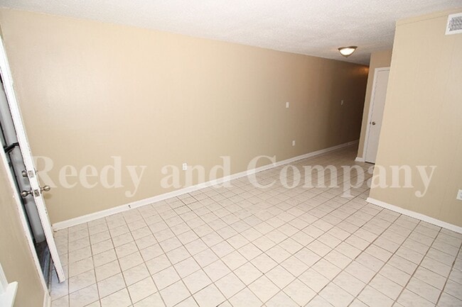 Photo - Duplex near Summer Ave.