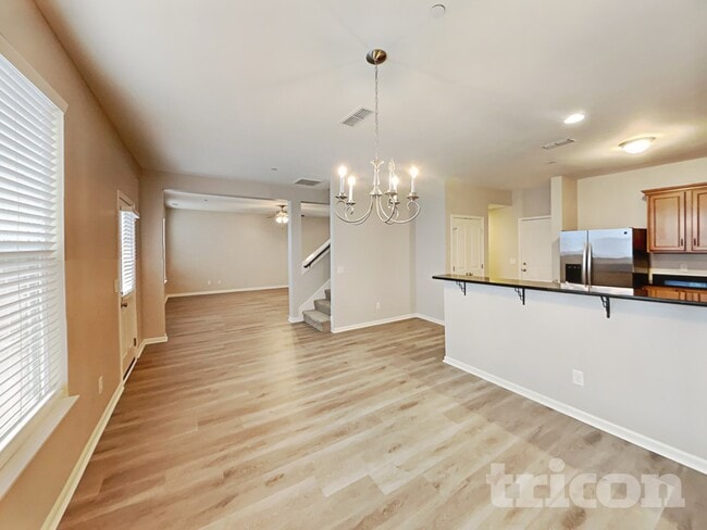Photo - 1348 Creekside Dr