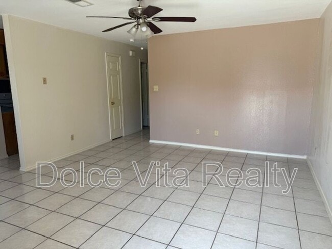 Photo - 4105 N 24th Ln Unit Apt 3